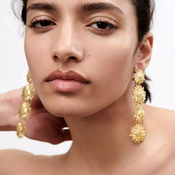 2/$25 Gold Sunflower Fields Dangle Drop Threader Earrings - Picture 1 of 4